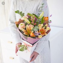 Trending Spring Bouquet Code: STRHTU1 | National delivery and local delivery or collect from shop