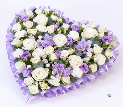 Lilac and White Pastel Heart Code: F13431LS | National and Local Delivery