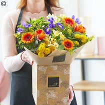 Spring Hand-tied Bouquet Code: SHTU1 | National Delivery and Local Delivery Or Collect From Shop