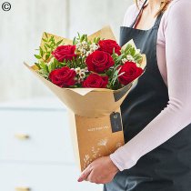 6 Red Rose Romantic Gift Box Code: RROGB6 | National delivery and local delivery or collect from shop