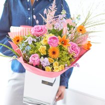 Luxury Mother's Day Bouquet Code: MDCHT0500 | National delivery and local delivery or collect from shop