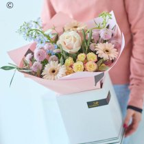 Classic Summer Bouquet Code: HHTU1 | National delivery and local delivery or collect from our shop