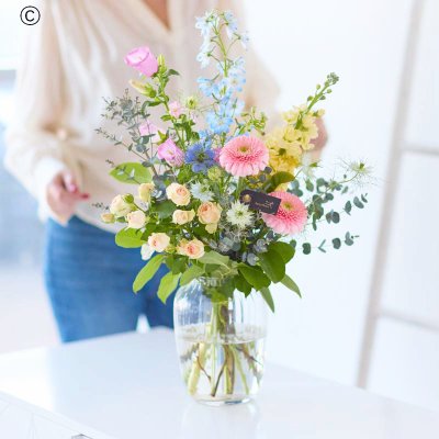Dreamy Summer Vase Code: HCV0100 | National delivery and local delivery or collect from shop