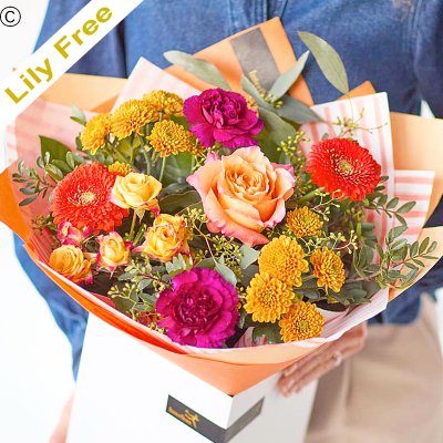 Lily free vivid autumn bouquet Code: ATLFHT0100 | National delivery, local delivery or collect from shop
