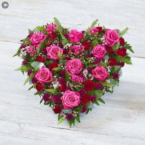 Cerise rose heart Interflora Code: F14101MS | National delivery and local delivery or collect from our shop