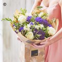 Lisianthus and roses bouquet Code: ALRHTU1 | National delivery, local delivery or collect from shop