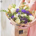 Lisianthus and roses bouquet Code: ALRHTU1 | National delivery, local delivery or collect from shop