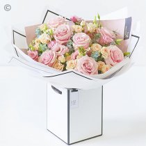 Beautifully Simple Luxury Pink Bouquet Code: SIPHT2 | National delivery and local delivery or collect from shop