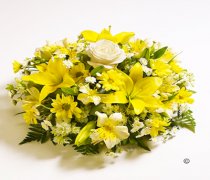 Classic Mixed lemon and White Posy Code: JGFF4140LPYW | Local Delivery Or Collect From Shop Only