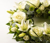 Rose & Lily White & Green Wreath Code: JGFF15020WG | Local Delivery Or Collect From Shop Only